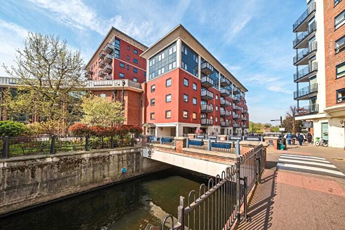 2 Bedroom Apartment To Rent In Wadbrook Street, KT1