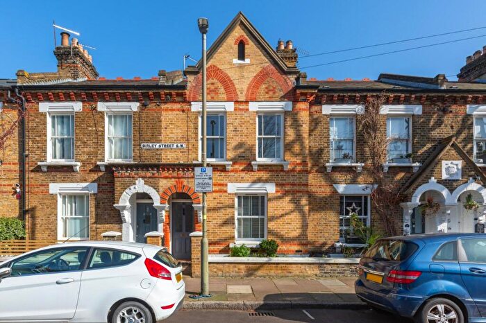 2 Bedroom House For Sale In Birley Street, Battersea, SW11
