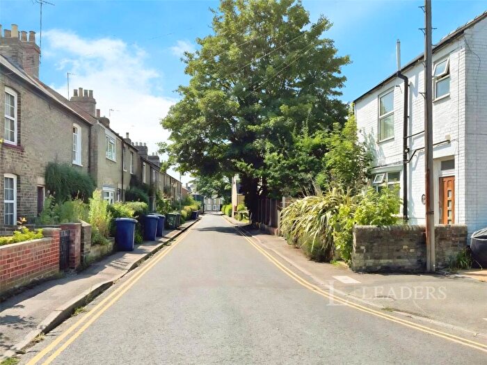 2 Bedroom House To Rent In Spencer House, Bermuda Road, Cambridge, CB4