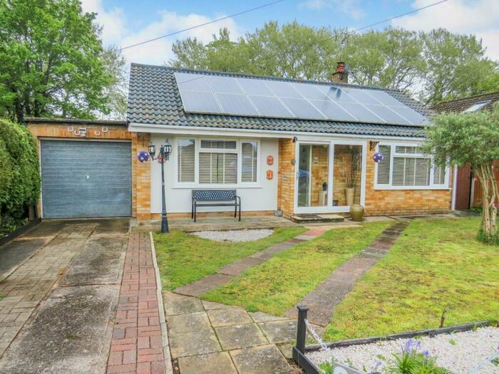 2 Bedroom Detached Bungalow For Sale In Peppers Close, Weeting, IP27