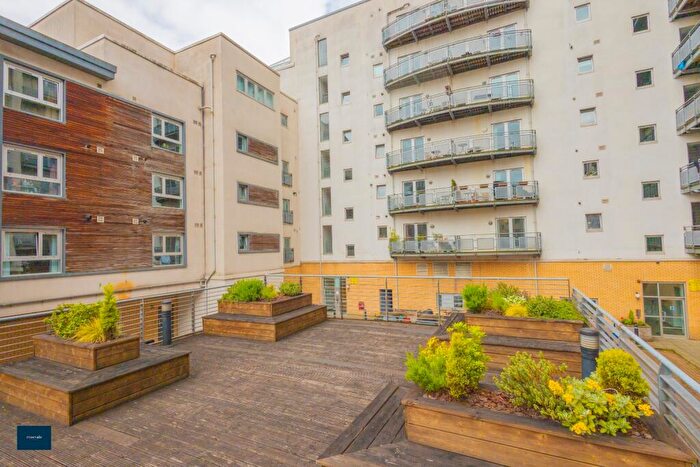 2 Bedroom Flat To Rent In Dunblane Street, Glasgow, G4