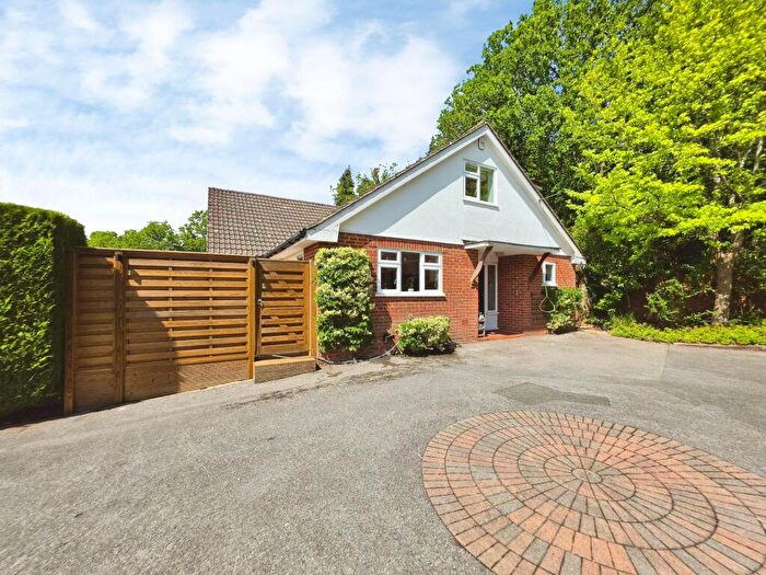 4 Bedroom Detached House To Rent In Middle Bourne Lane, Lower Bourne, Farnham, GU10