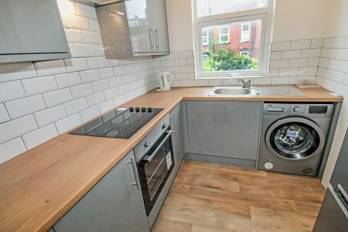2 Bedroom Terraced House To Rent In Beechwood Terrace, Burley, Leeds, LS4