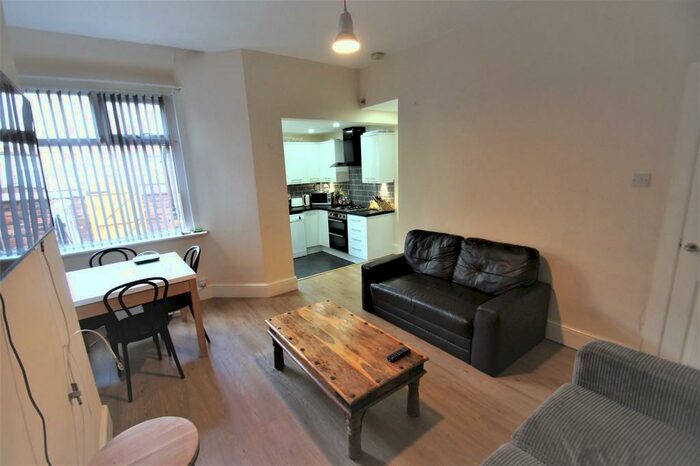 3 Bedroom Terraced House To Rent In Braemar Road, Fallowfield, M14