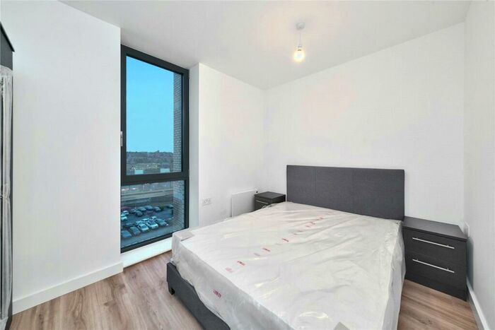 2 Bedroom Apartment To Rent In Viva Court, Kimpton Road, Luton, LU2