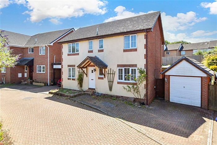 4 Bedroom Detached House For Sale In The Bramleys, Newport, Isle Of Wight, PO30