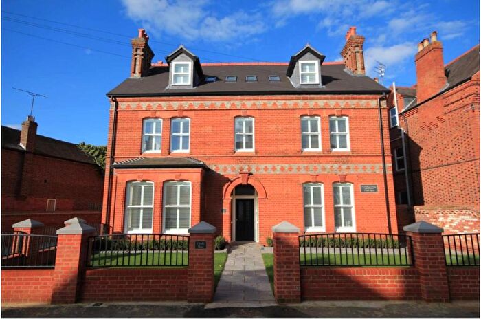 1 Bedroom Flat To Rent In Castle Crescent, Reading, RG1