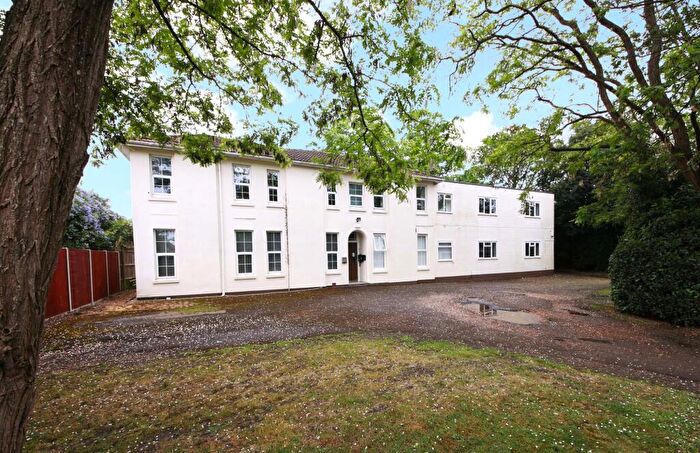 2 Bedroom Flat For Sale In St. Annes Road, Southampton, SO19
