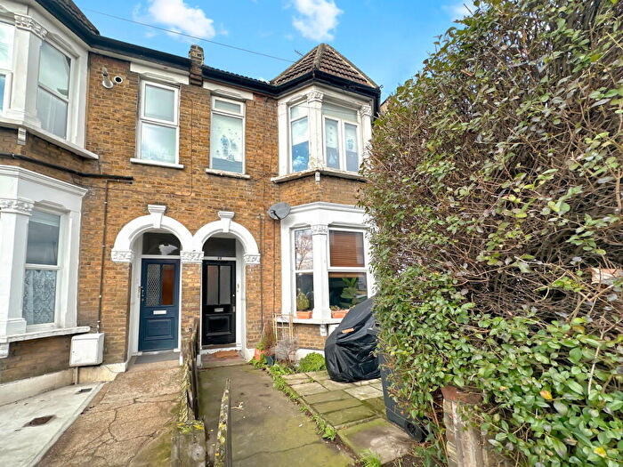 1 Bedroom Flat For Sale In Shelborne Road, Tottenham, N17