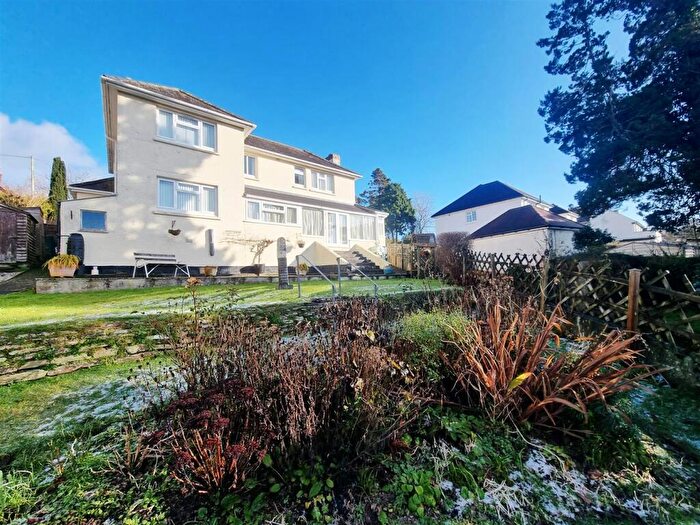 4 Bedroom Detached House For Sale In Dunheved Road, Launceston, PL15