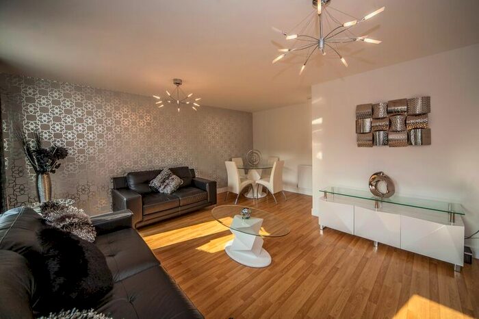 4 Bedroom Town House To Rent In Fonthill Road, Ferryhill, Aberdeen, AB11