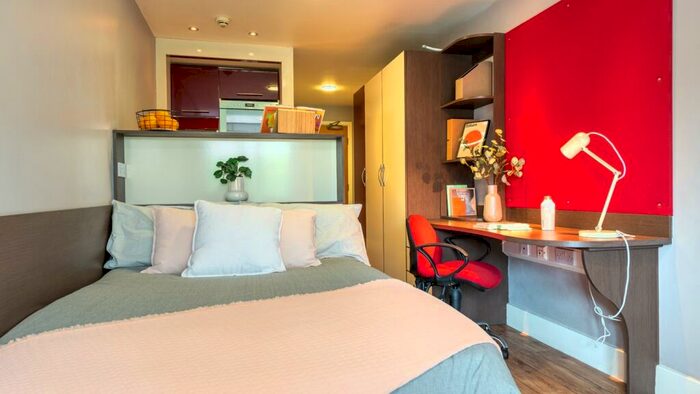 1 Bedroom House To Rent In - Walworth Road, London, SE17