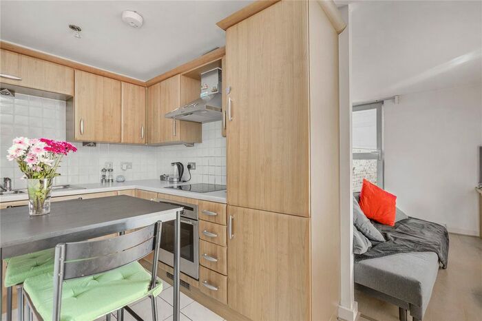Studio To Rent In Gateway House, A Balham Hill, SW12