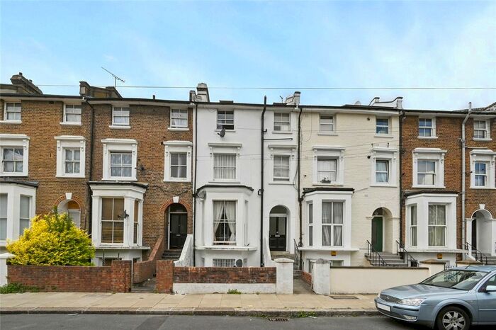 2 Bedroom Flat To Rent In Adelaide Grove, London, W12