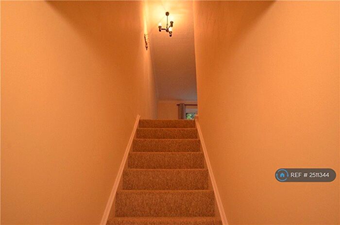 1 Bedroom Maisonette To Rent In Poppyfield, Lychpit, Basingstoke, RG24 - Photo 3