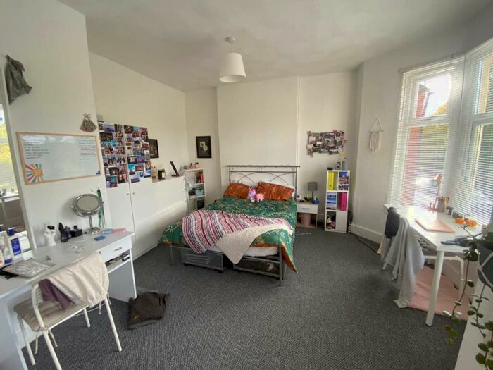 5 Bedroom House To Rent In Fairoak Road, Cathays, Cardiff, CF24