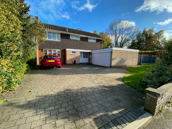 4 Bedroom Detached House For Sale In Water Meadows, Worksop, S80