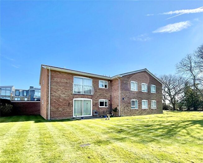 2 Bedroom Apartment For Sale In Waterford Place, Highcliffe On Sea, Christchurch, BH23