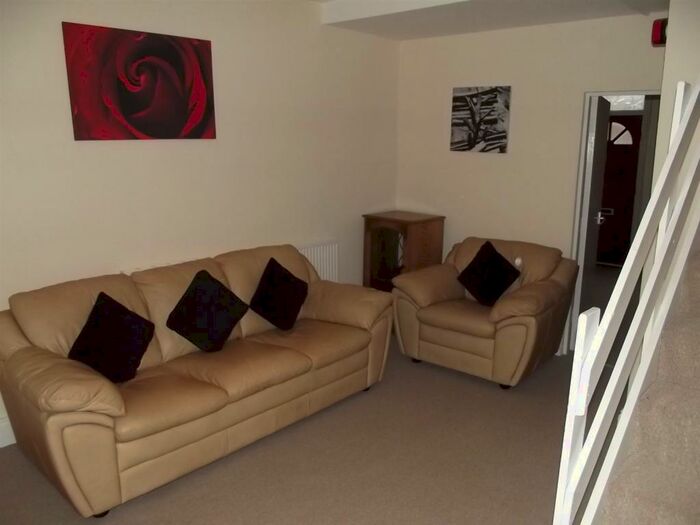 3 Bedroom Terraced House To Rent In Clifton Street, Beeston, NG9