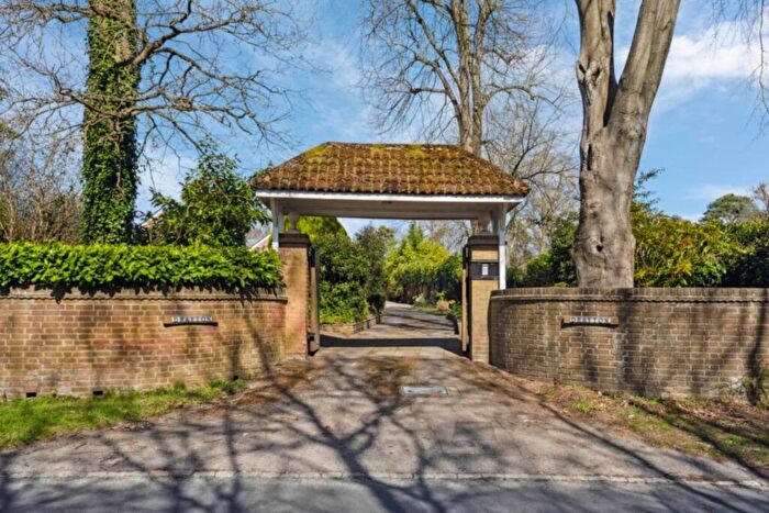 5 Bedroom Detached House For Sale In Martinsend Lane, Great Missenden, HP16