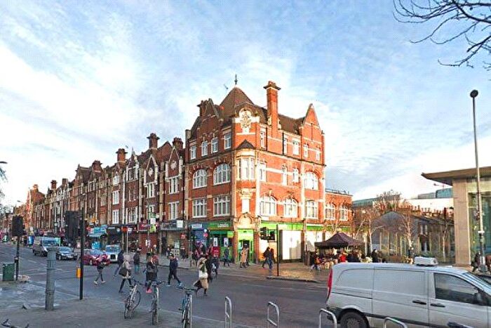 1 Bedroom Flat To Rent In Uxbridge Road, Shepherd's Bush, London, W12