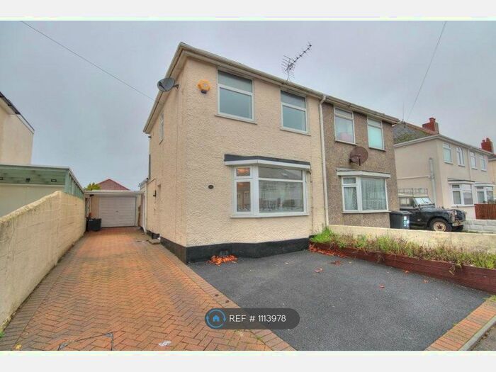 3 Bedroom Semi-Detached House To Rent In Bradpole Road, Bournemouth, BH8