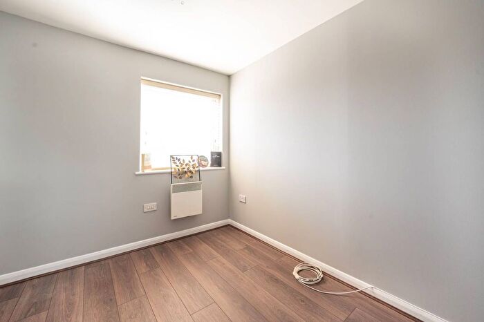1 Bedroom Flat For Sale In Butterfly Court, East Ham, London, E6