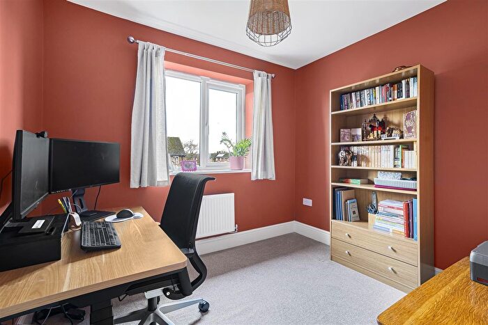 3 Bedroom Terraced House For Sale In Watermans Road, Waterbeach, Cambridge, CB25
