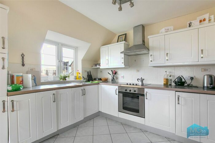 1 Bedroom Flat To Rent In Garden Lodge Court, Church Lane, East Finchley, N2