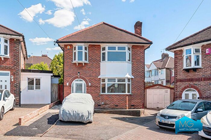 3 Bedroom Detached House To Rent In Milford Gardens, Edgware, HA8