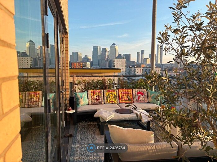 2 Bedroom Flat To Rent In William Cotton Court, London, E3