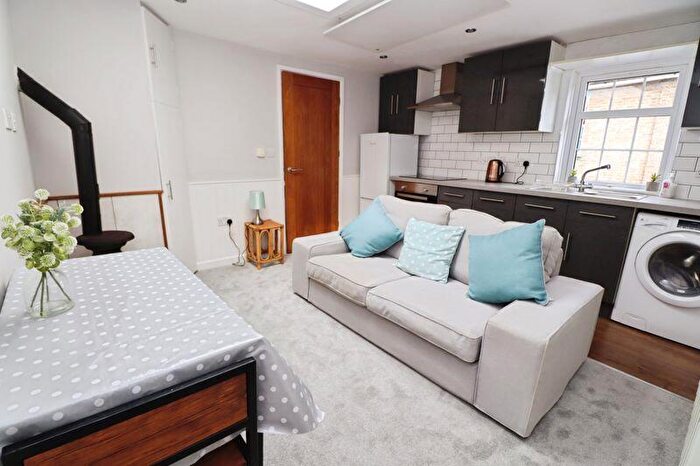 1 Bedroom Flat To Rent In High Street, Brightlingsea, CO7