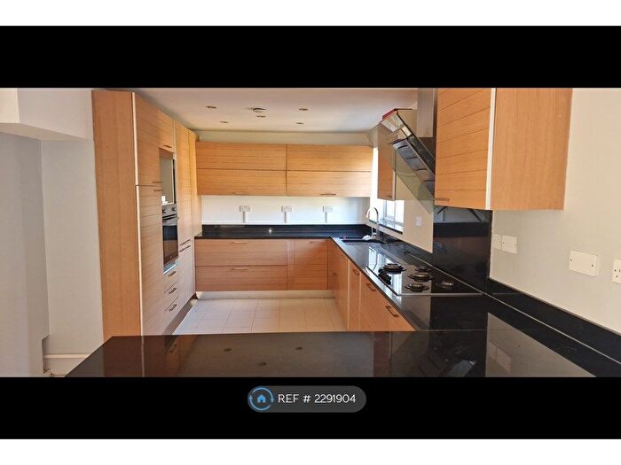 4 Bedroom Semi-Detached House To Rent In Beverley Gardens, Wembley, HA9