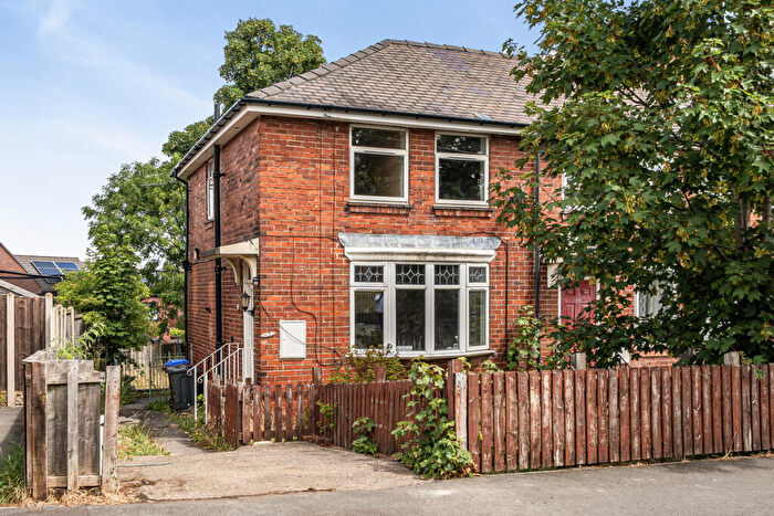 3 Bedroom Semi-Detached House For Sale In Wybourn House Road, Sheffield, S2