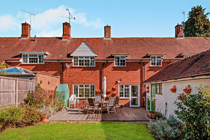 3 Bedroom Terraced House For Sale In Tower Hill, Gomshall, GU5