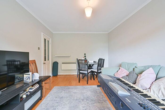 1 Bedroom Flat For Sale In Dinerman Court, St John's Wood, London, NW8
