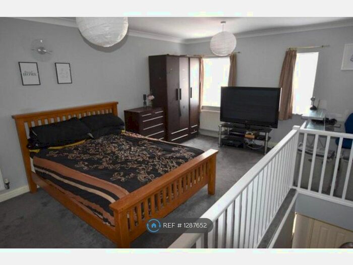 3 Bedroom Terraced House To Rent In Harn Road, Hampton Centre, Peterborough PE7