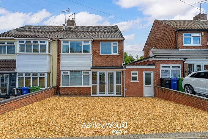 3 Bedroom Semi Detached House For Sale In Middlefield Avenue, Halesowen, B62