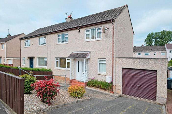 3 Bedroom Semi-Detached House For Sale In Laburnum Lea, Hamilton, ML3