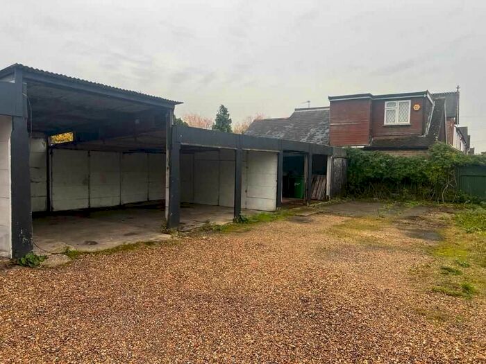 Land To Rent In Willoughby Road, Langley, Slough, SL3