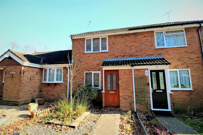 2 Bedroom Terraced House To Rent In Holly Drive, Waterlooville, PO7