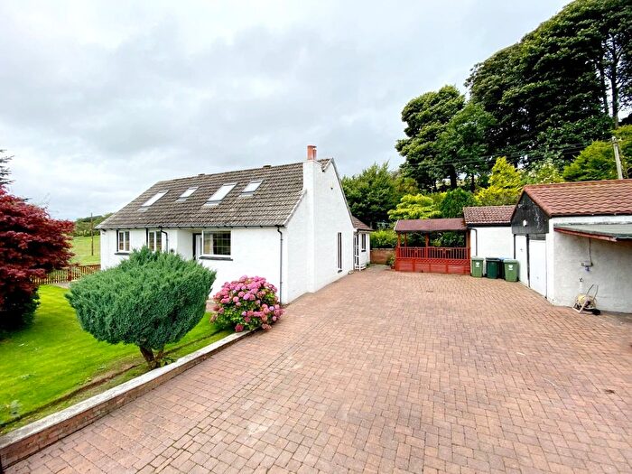 3 Bedroom Detached House For Sale In Friar Place, Scotlandwell, Kinross, KY13