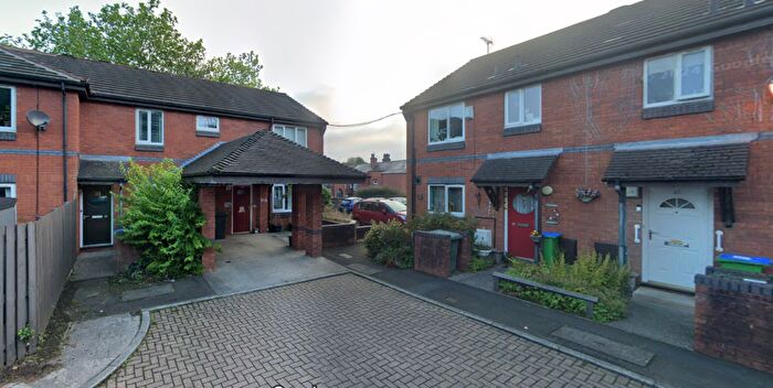 2 Bedroom Flat To Rent In West Hill, Castle Avenue, Rochdale, Greater Manchester, OL11
