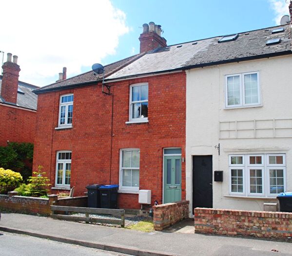 3 Bedroom Terraced House To Rent In Hythe Park Road, Egham, TW20