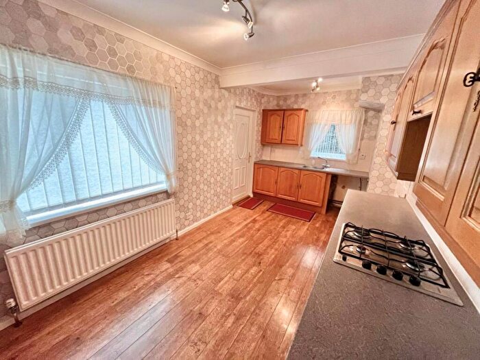 3 Bedroom Semi-Detached House To Rent In Hendon Rd, Gateshead, NE8