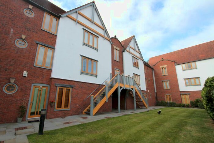 2 Bedroom Flat To Rent In Foregate Street, Chester, CH1