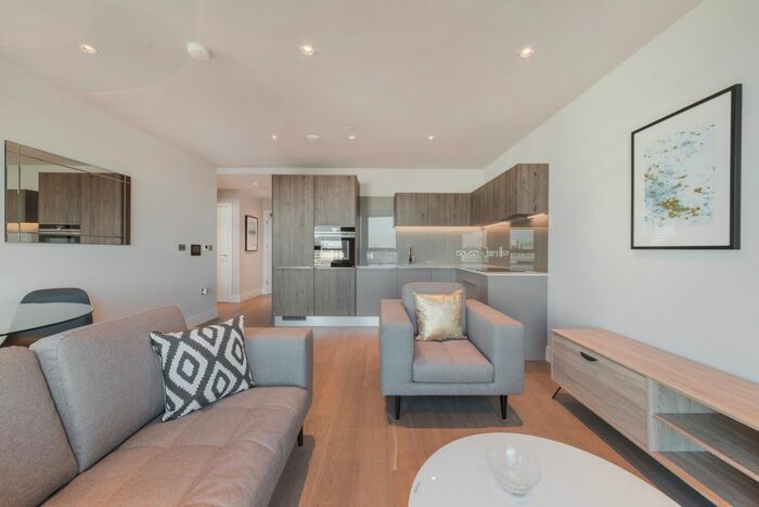 1 Bedroom Flat To Rent In Brogan House, St Josephs Street, Battersea, London, SW8