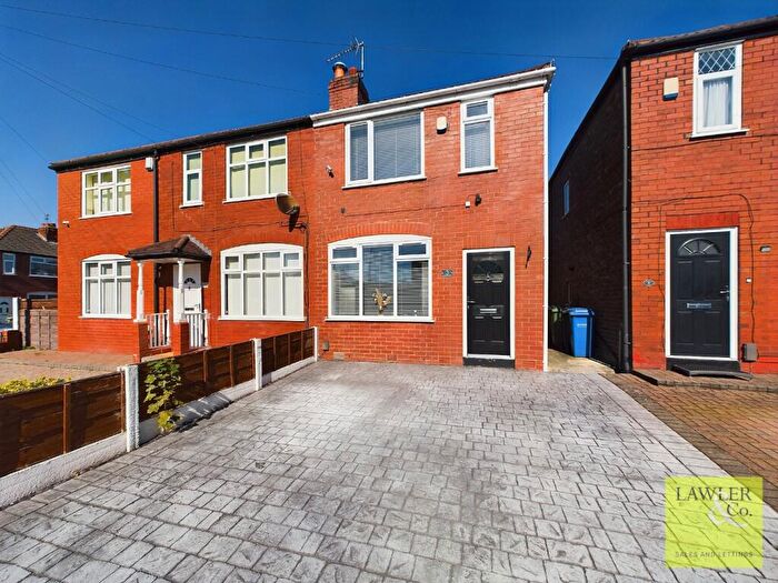 2 Bedroom Semi-Detached House For Sale In Hartland Close, Stockport, Cheshire, SK2