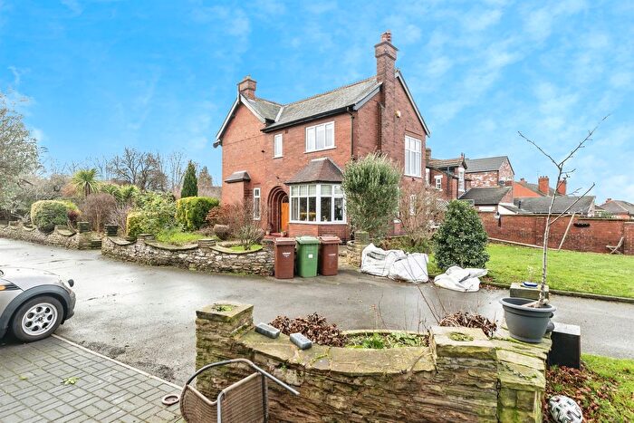 4 Bedroom Detached House For Sale In Ferrybridge Road, Knottingley, WF11