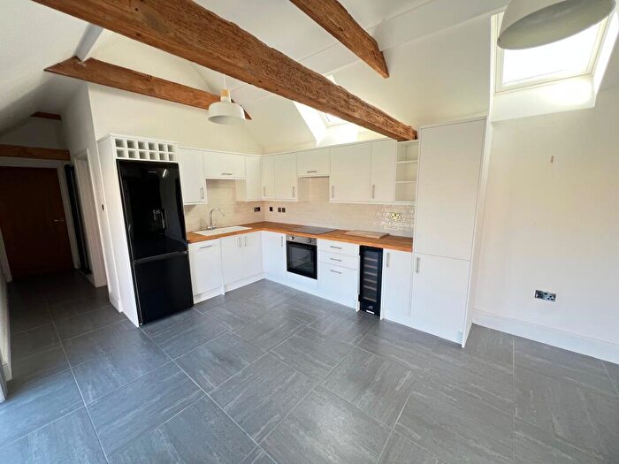 2 Bedroom Barn Conversion To Rent In Welby Warren, Welby, NG32